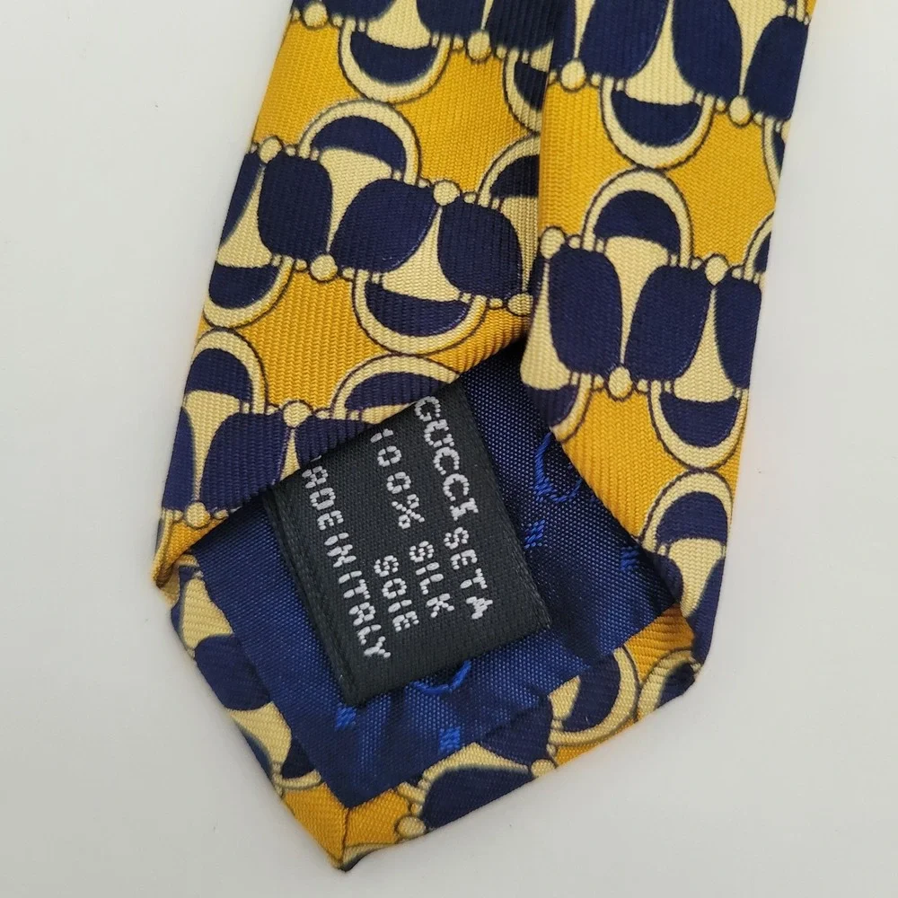 Gucci Mens Silk Tie Yellow Navy Blue Geometric Stirrup Horsebit Made in Italy